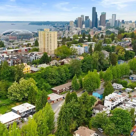 Beacon Hill Retro - Central Location.
